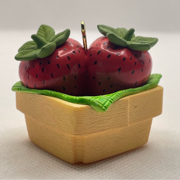 Hallmark Keepsake Ornament- “Pick you again, friend” - Picture 4 of 4